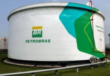 Governo monitora mercado de combustíveis após alta de preços ligada à guerra no Oriente Médio