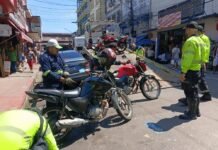 Prefeitura de Manaus fiscaliza e remove veículos de estacionamento irregular no centro
