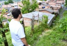 Prefeito Renato Junior determina construção de escada de acesso na zona Norte após pedido comunitário