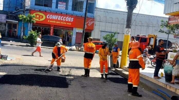 Prefeitura de Manaus intensifica recuperação viária na zona Leste