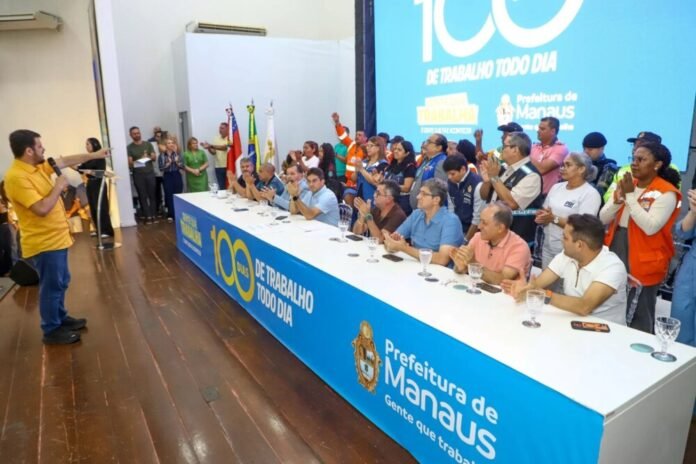 Servidora do Implurb, Maria Aparecida Froz da Silva, é homenageada em evento dos 100 dias da gestão Renato Junior