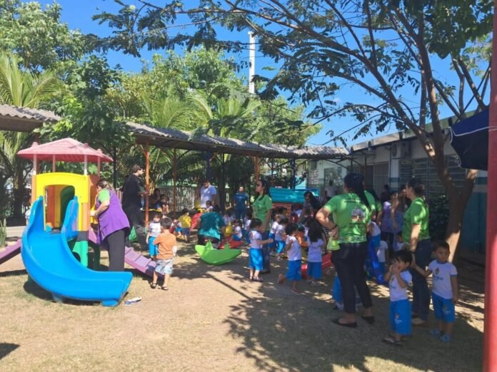 Creche premiada pelo FNDE inaugura horta e composteira para fortalecer educação ambiental no igarapé do 40