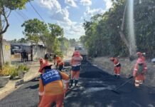 Prefeitura de Manaus intensifica recuperação asfáltica no Parque 10 de Novembro e revitaliza via do Portal do Japão