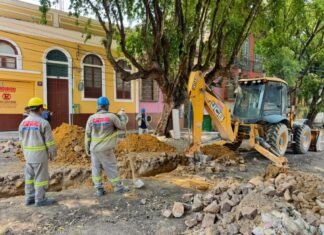Obras na Rua Ferreira Pena, em Manaus, entram em nova fase com escavações para infraestrutura subterrânea