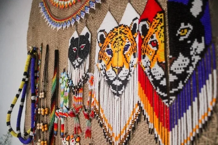 Artesãos amazônicos celebram o Dia do Artesão com saberes tradicionais que geram renda