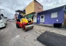 Prefeitura de Manaus intensifica recuperação asfáltica na avenida Japurá, zona Sul
