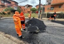 Prefeitura de Manaus revitaliza rua Igarapé de Manaus com recapeamento asfáltico