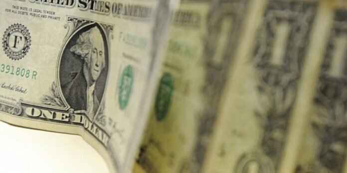 Dólar recua e bolsa sobe com fala de Trump sobre Irã