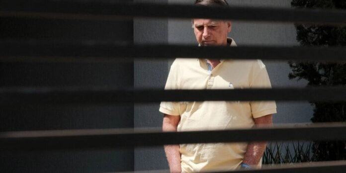 PGR se manifesta sobre pedido de prisão domiciliar de Bolsonaro após internação