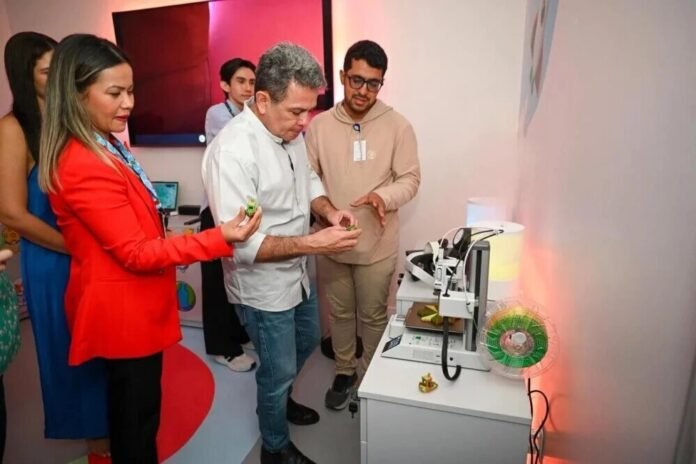 Vice-governador Tadeu de Souza acompanha primeiros atendimentos do novo Caic TEA em Manaus