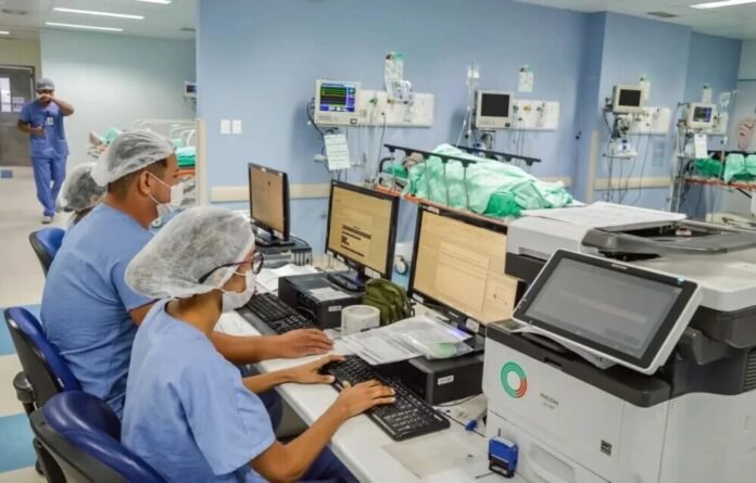 Hospitais Delphina Aziz e João Lúcio ganham selo nacional de excelência em UTIs