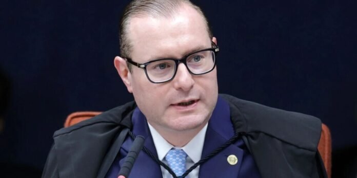 Zanin, do STF, suspende eleição indireta para governador do Rio de Janeiro