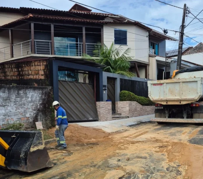 Ageman multa Águas de Manaus em R$ 255,5 mil por atraso na recomposição de calçada