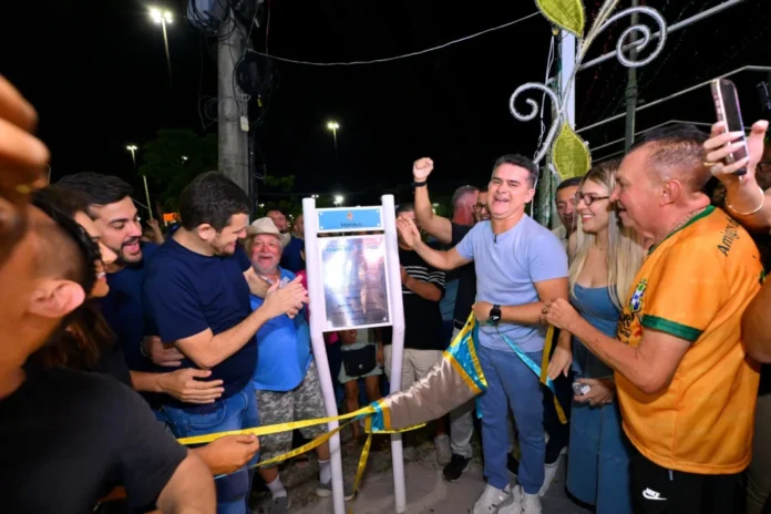 David Almeida entrega ecoponto, ecobarreira e revitaliza ponte histórica na zona Sul de Manaus