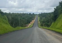 Seinfra avança com pavimentação do ramal das Pedras em Manaus, obra atinge 90% de execução