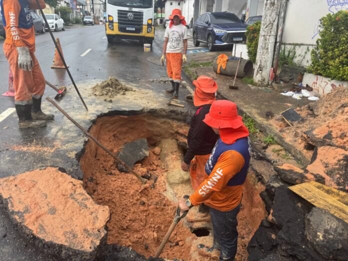 Prefeitura de Manaus reforça drenagem na Major Gabriel e melhora escoamento de água no Centro