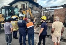 Bombeiros localizam quarta vítima de queda de avião em restaurante no RS