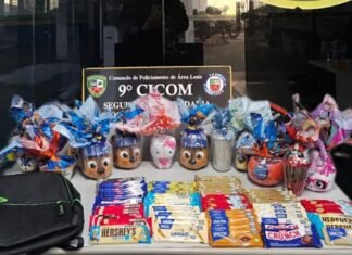 Adolescente é apreendida com 13 ovos de Páscoa e 86 barras de chocolate em shopping de Manaus