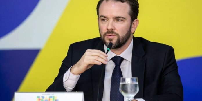 25 estados aderem a subsídio de R$ 1,20 para diesel importado; custo será dividido com a União