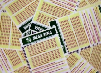 Mega-Sena: prêmio de R$ 15 milhões será sorteado nesta terça-feira