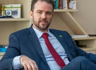 Governo estuda permitir uso do FGTS para quitação de dívidas