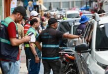 Prefeitura de Manaus realiza ação integrada para coibir ocupação irregular de vagas da Zona Azul no Centro