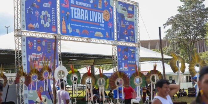 Indígenas em Brasília pedem territórios livres de exploração de petróleo e gás