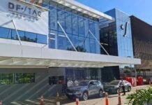 Jair Bolsonaro é internado em Brasília para cirurgia no ombro direito