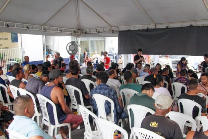 Prefeitura de Manaus e TJ-AM unem forças em mutirão com mais de 650 atendimentos para população em situação de rua
