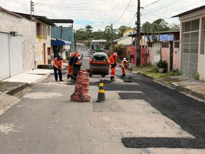 Prefeitura de Manaus intensifica operação Tapa-Buracos na Cidade Nova