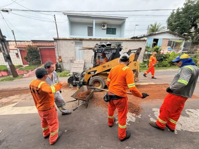 Prefeitura de Manaus intensifica recapeamento asfáltico no bairro Japiim