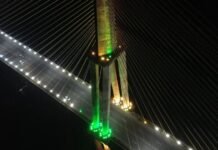 Ponte Rio Negro ganha iluminação verde e amarela durante jogos da Seleção Brasileira na Copa do Mundo