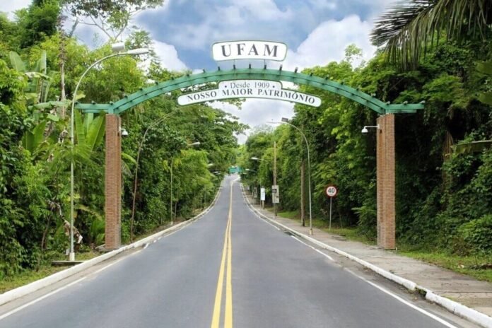Ufam oferece 300 vagas gratuitas para especializações EaD em 10 municípios do Amazonas