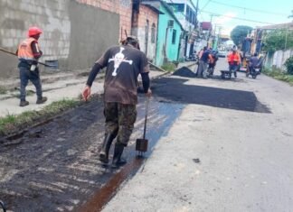 Prefeitura de Manaus intensifica operação Tapa-Buracos no Cidade de Deus