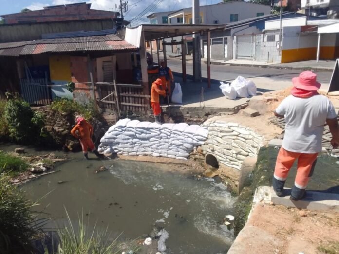 Prefeitura de Manaus avança com obra de contenção em rip-rap no bairro São José Operário