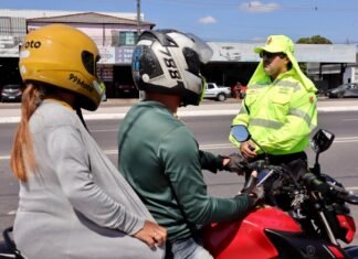 Prefeitura de Manaus fiscaliza trânsito na zona Leste e apreende motos sem placa