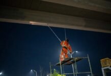 Prefeitura de Manaus avança na revitalização da passarela da avenida Max Teixeira