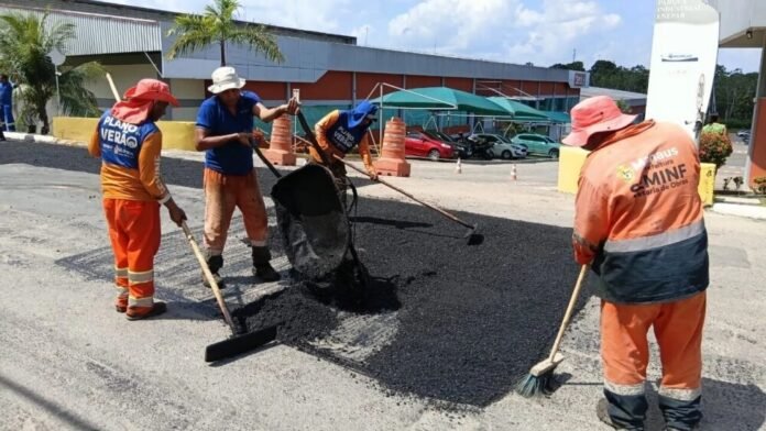 Prefeitura de Manaus recupera rua Anhandui no bairro Flores e melhora segurança e mobilidade