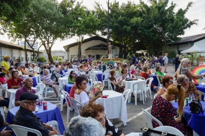 Prefeitura de Manaus celebra Dia dos Pais com a 7ª edição do 'Bolerão da Saudade'