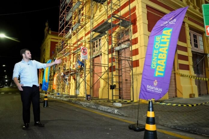 Prefeito Renato Junior inspeciona obras de recuperação do Mercado Adolpho Lisboa em Manaus