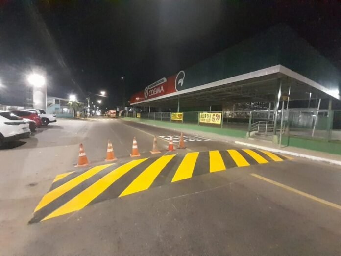 Prefeitura reforça sinalização na Zona Oeste de Manaus pelo programa ‘Manaus que a Gente Cuida’