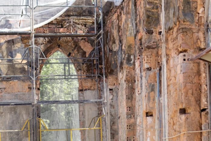 Casarão de São Vicente em Manaus avança com restauro da fachada e se prepara para ser hub de inovação