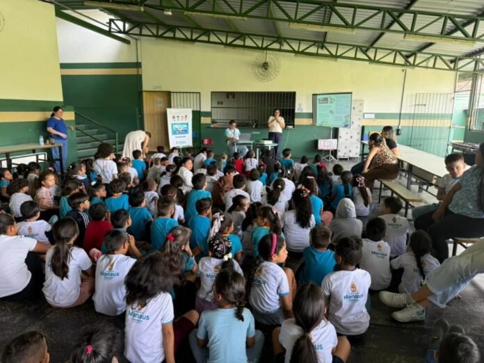 Procon Manaus leva educação para o consumo a mais de 100 crianças na zona Leste