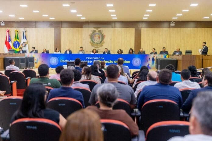Prefeitura de Manaus expõe avanços em proteção de dados no 2º Encontro da Rede Amazonense