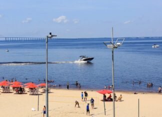 Furtos na Ponta Negra: mil metros de corda e 600 boias levadas prejudicam segurança de banhistas