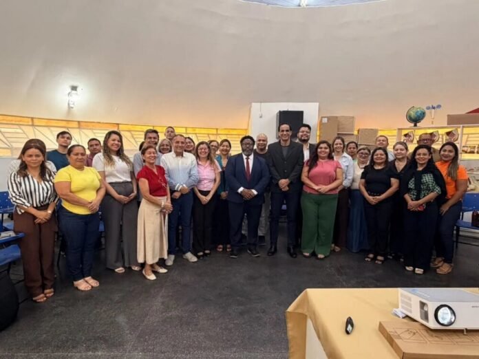 Prefeitura de Manaus e TJ-AM capacitam educadores em Justiça Restaurativa para promover paz nas escolas