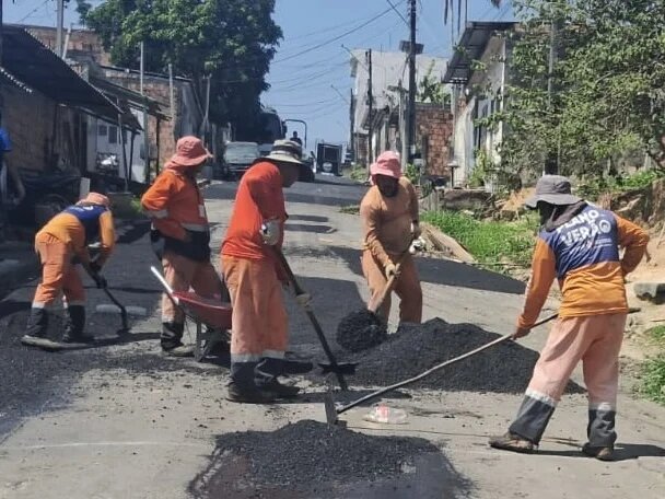 Prefeitura de Manaus melhora a infraestrutura da comunidade Campos Sales com asfalto novo