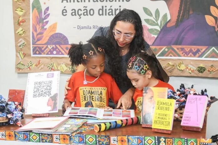 Exposição ‘Ciência Delas’ em Manaus destaca protagonismo feminino em projetos escolares