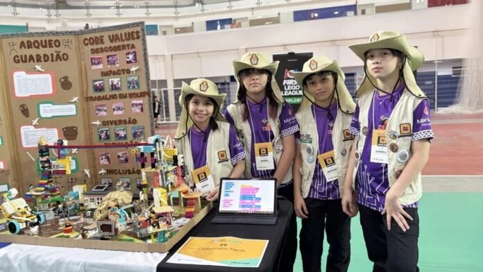 Equipe de robótica de Manaus conquista prêmio de Inovação em festival nacional no Rio de Janeiro