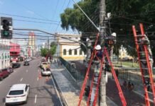 Prefeitura de Manaus adota sistema digital para ordenamento de cabos no centro histórico